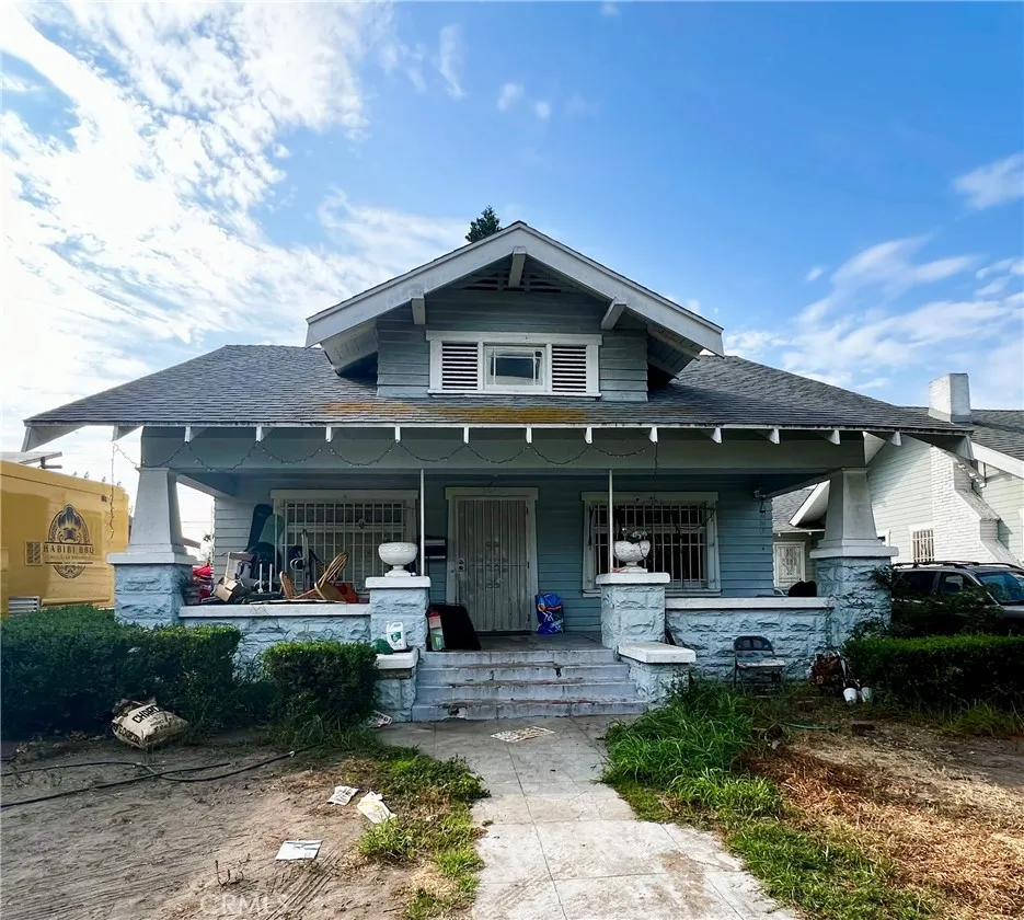 1040 W 45th Street, Los Angeles, California 90037 home-pic-0